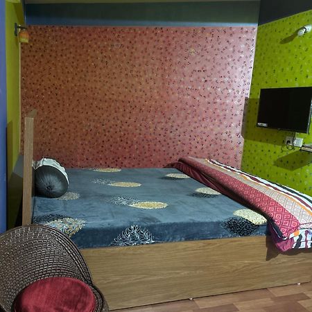 Swarna Kamal Homestay Дарджилинг Экстерьер фото